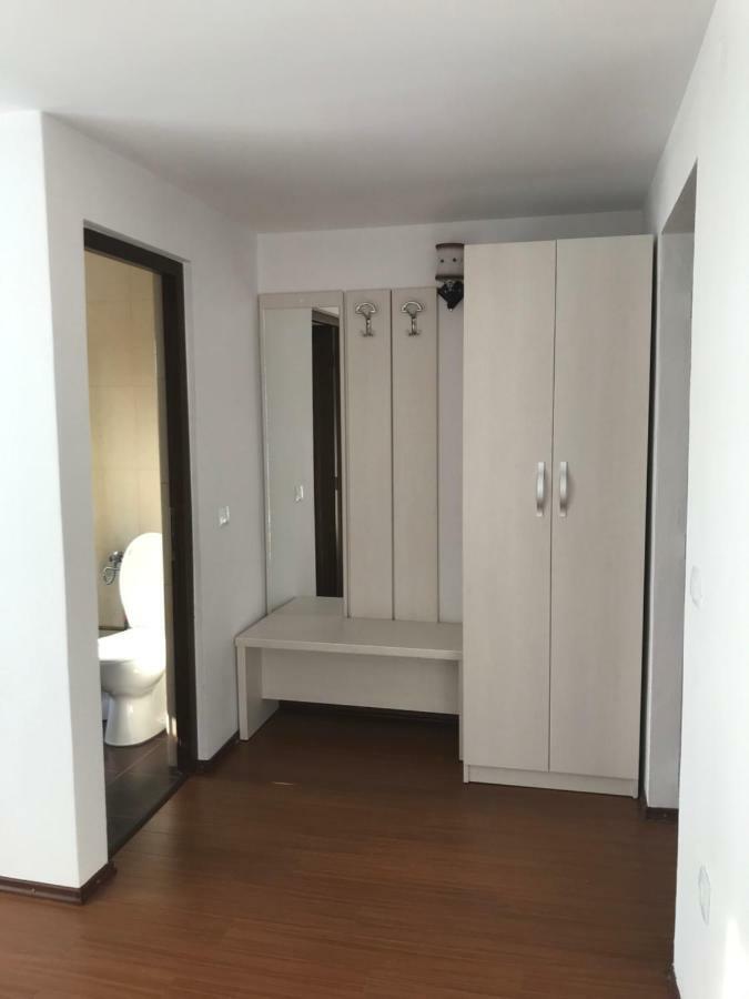 Cameră dublă cu baie privată