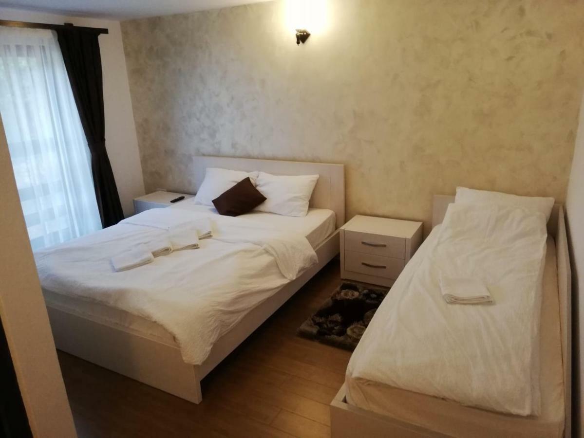 Cameră de familie cu baie privată